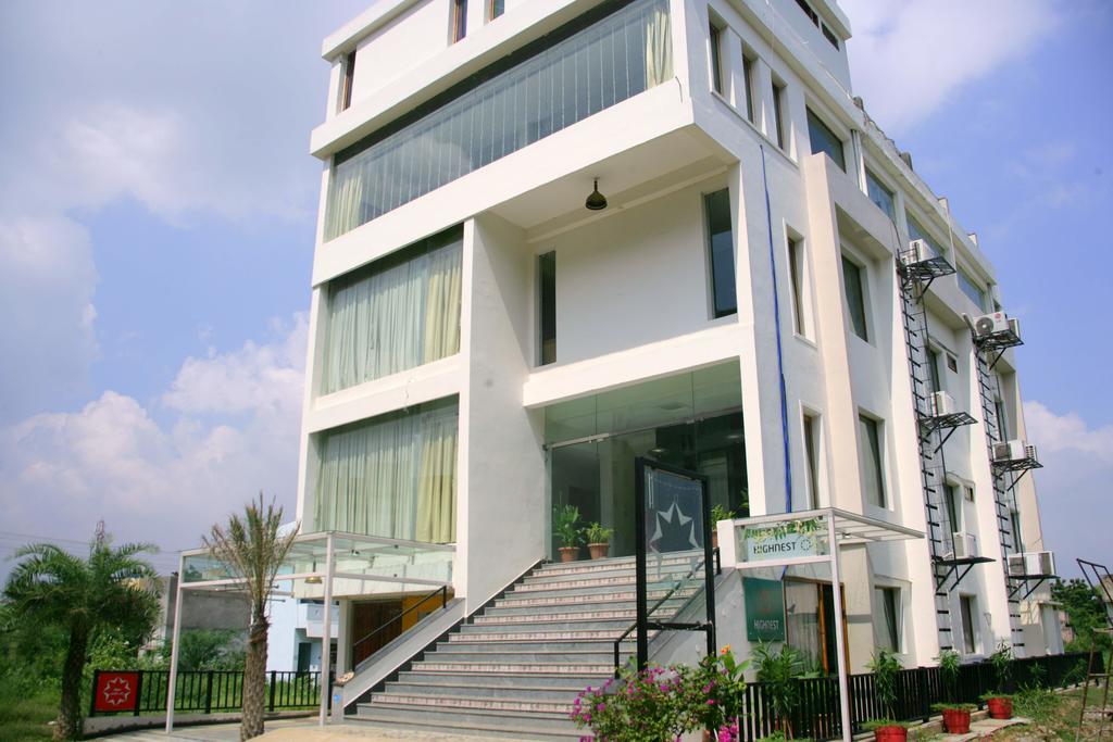 Singapperumalkovil Hotel Highnest מראה חיצוני תמונה